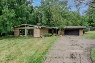 3381 Barrett Rd, Akron, OH 44333 - Photo 1