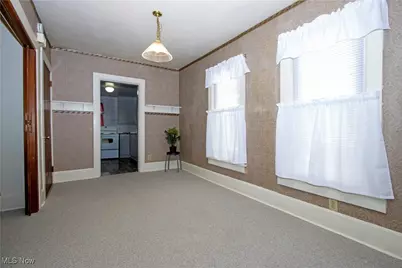 219 W Washington Street, Ashland, OH 44805 - Photo 7