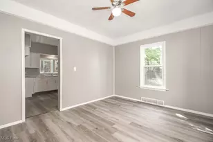 2124 W 101st St, Loveland, OH 44102 - Photo 17