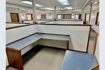 641 Lincoln Way W, Massillon, OH 44647 - Photo 35