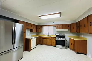 1329 East St, Follansbee, WV 26037 - Photo 7