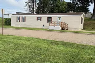 105 Rains Cir, South Zanesville, OH 43701 - Photo 1