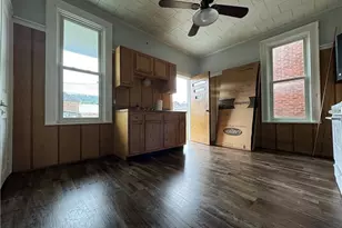 722 Broadway St, Martins Ferry, OH 43935 - Photo 5