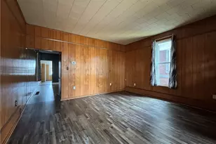 722 Broadway St, Martins Ferry, OH 43935 - Photo 11