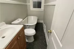 568 101 St, Loveland, OH 44108 - Photo 5