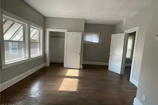 568 101 St, Loveland, OH 44108 - Photo 3