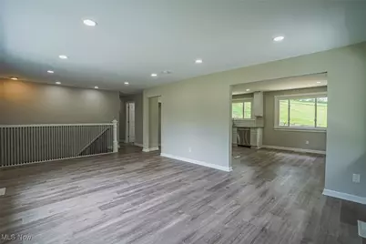 5327 Dunfred Circle SE, Canton, OH 44707 - Photo 7