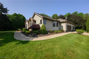986 S Azalea Blvd, Barberton, OH 44203 - Photo 11
