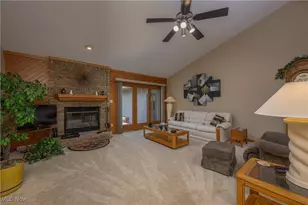 986 S Azalea Blvd, Barberton, OH 44203 - Photo 15