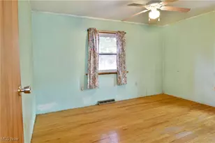 2566 Warren Burton Rd, Worthington, OH 44470 - Photo 29