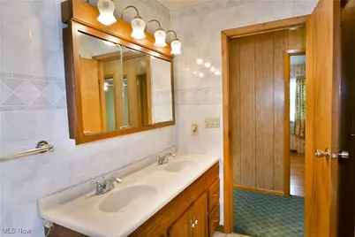 2566 Warren Burton Road, Worthington, OH 44470 - Photo 23