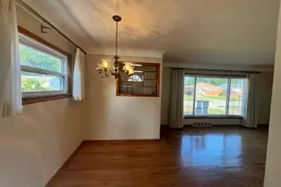 701 E 315th St, Willowick, OH 44095 - Photo 7