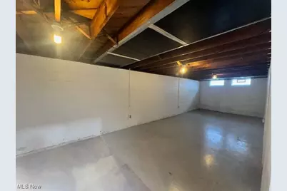 701 E 315th Street, Willowick, OH 44095 - Photo 19