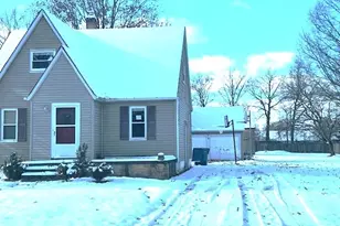 6926 MacKenzie Rd, Olmsted Falls, OH 44138 - Photo 3