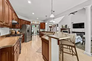 9 Henderson Ln, Williamstown, WV 26187 - Photo 7