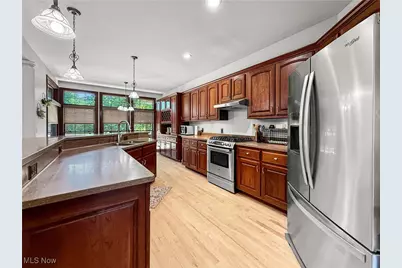 9 Henderson Lane, Williamstown, WV 26187 - Photo 5