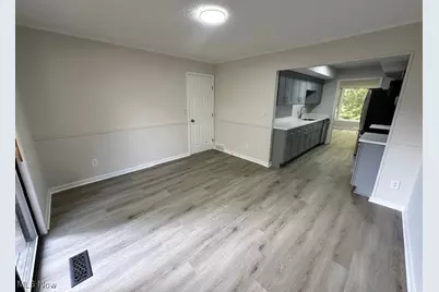 938 Trimble Place, Sagamore Hills, OH 44067 - Photo 5