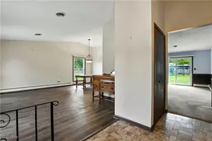 3976 Buckingham Dr, Brunswick, OH 44212 - Photo 9