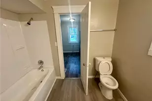 555 Lumiere St, Akron, OH 44306 - Photo 9