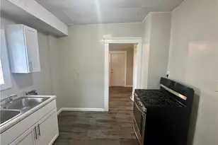 555 Lumiere St, Akron, OH 44306 - Photo 3