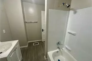 555 Lumiere St, Akron, OH 44306 - Photo 13