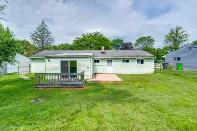 6185 Eldridge Boulevard, Huber Heights, OH 44146 - Photo 3