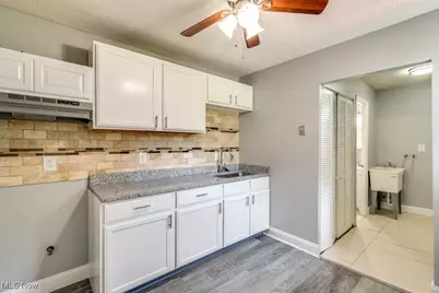 6185 Eldridge Boulevard, Huber Heights, OH 44146 - Photo 19