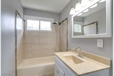 6185 Eldridge Boulevard, Huber Heights, OH 44146 - Photo 33