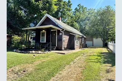 1712 Clarendon Avenue SW, Canton, OH 44706 - Photo 1