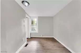 668 Sherman St, Akron, OH 44311 - Photo 11