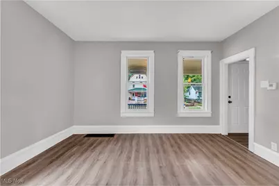 668 Sherman Street, Akron, OH 44311 - Photo 9