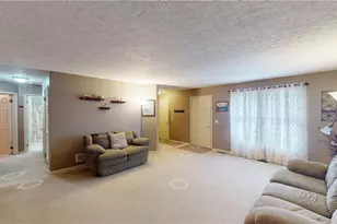 3174 Wolf Run, Ravenna, OH 44266 - Photo 7