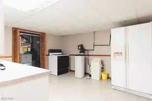 461 Park Dr, Campbell, OH 44405 - Photo 23