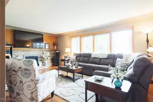 461 Park Dr, Campbell, OH 44405 - Photo 9