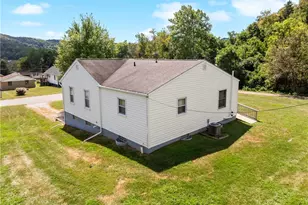 1257 Maple Ave, Bellaire, OH 43906 - Photo 31