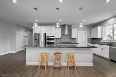 1343 Skyland Falls Boulevard, Hinckley, OH 44233 - Photo 3