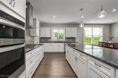 1343 Skyland Falls Boulevard, Hinckley, OH 44233 - Photo 11