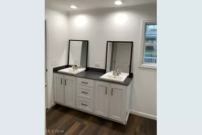 960 Robinhood Avenue, Painesville Twp, OH 44077 - Photo 35