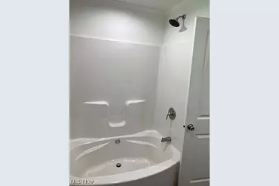 960 Robinhood Avenue, Painesville Twp, OH 44077 - Photo 27