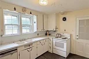 3122 Logan Ave NW, Canton, OH 44709 - Photo 9