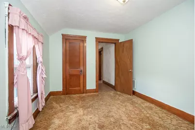 1855 Washington Avenue, Lorain, OH 44052 - Photo 17