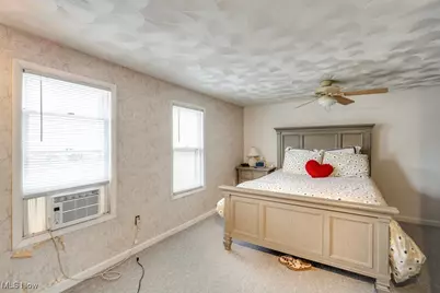 447 Cuyahoga Street, Akron, OH 44310 - Photo 11