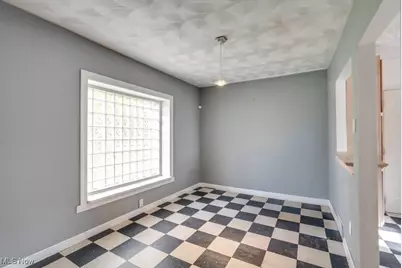 447 Cuyahoga Street, Akron, OH 44310 - Photo 7