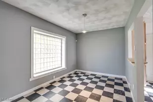 447 Cuyahoga St, Akron, OH 44310 - Photo 7