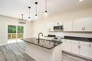 580 Thorn Way, Doylestown, OH 44230 - Photo 5