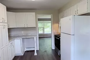645 Tuscarawas Ave NW, Brewster, OH 44613 - Photo 9