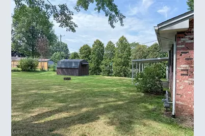 645 Tuscarawas Avenue NW, Brewster, OH 44613 - Photo 3