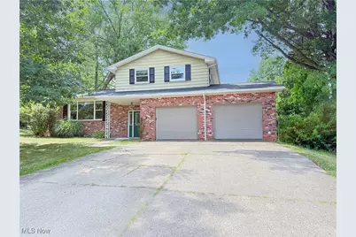 645 Tuscarawas Avenue NW, Brewster, OH 44613 - Photo 1