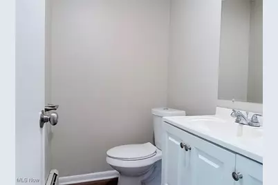 645 Tuscarawas Avenue NW, Brewster, OH 44613 - Photo 11