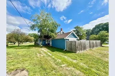 22 E Main Street, Wakeman, OH 44889 - Photo 3